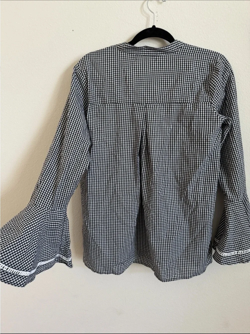 Studio West Apparel Gingham Red Embroidered Boho Long Flutter Sleeve Top M